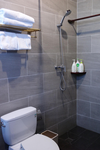 Bathroom 4, Yi de Pingyao, Jinzhong