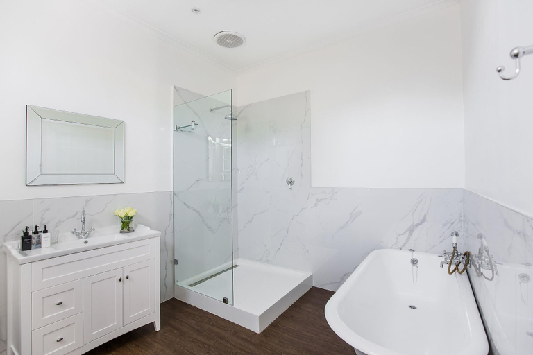 Bathroom 5, River Manor Boutique Hotel, Cape Winelands