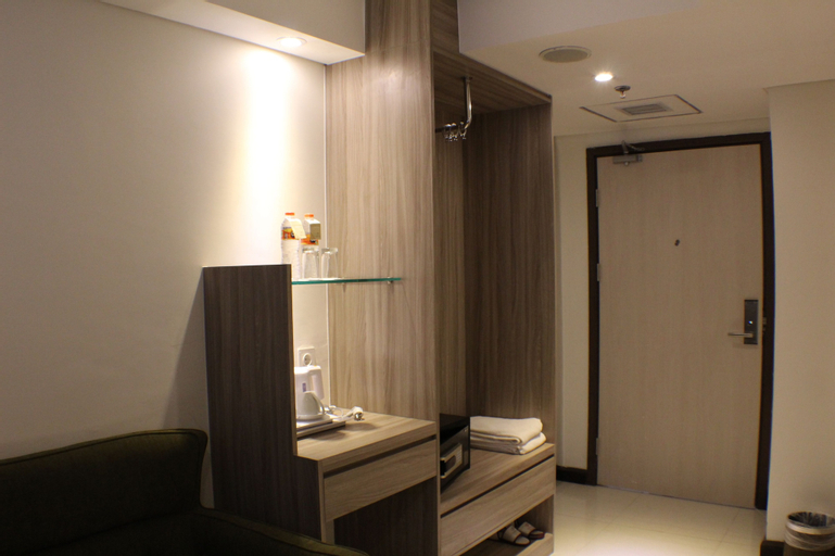Bathroom 18