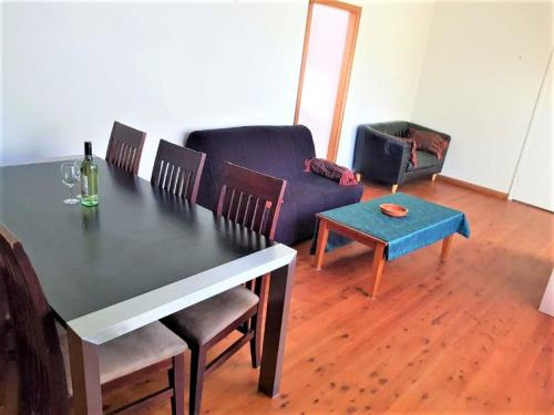 Accommodation Sydney Frenchs Forest 3 bedroom House with Large Outdoor Entertainment Area and Onsite, Warringah