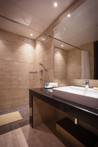 Bathroom 4, Hotel Ambassador By Ace Hotels, Bagmati