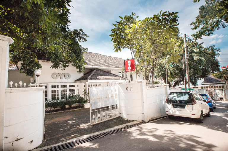 OYO 332 Residence G17 Near Siloam Hospitals ASRI, Jakarta Selatan