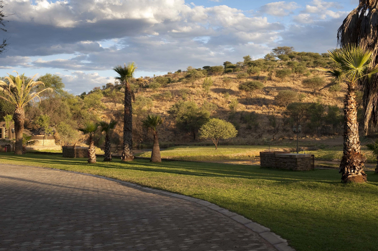 Sun Karros Daan Viljoen, Windhoek Rural