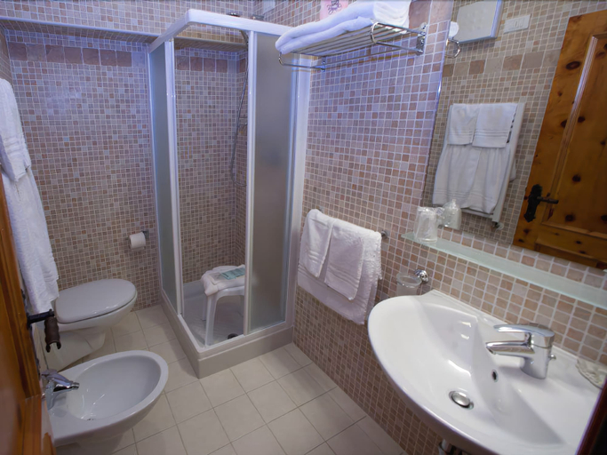 Bathroom 5, Hotel Ristorante La Baitina, Vicenza