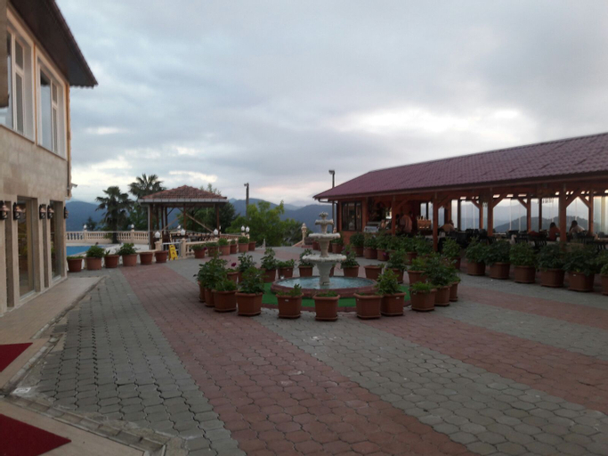 Zarha Mountain Resort, Sürmene