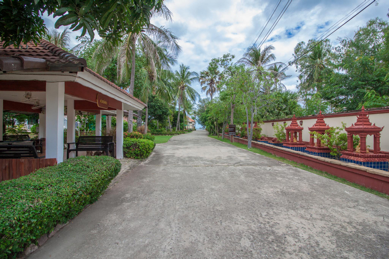 The Privacy Beach Resort & Spa, K. Sam Roi Yot