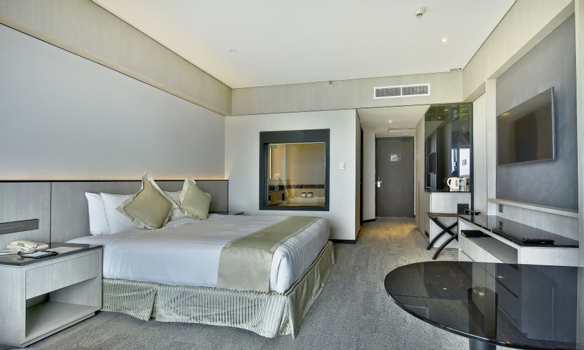 Bedroom 18