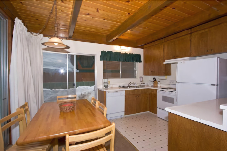 1823 Hunkpapa St., El Dorado