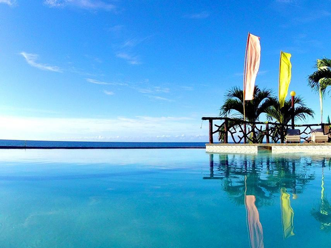Santiago Bay Garden & Resort, San Francisco