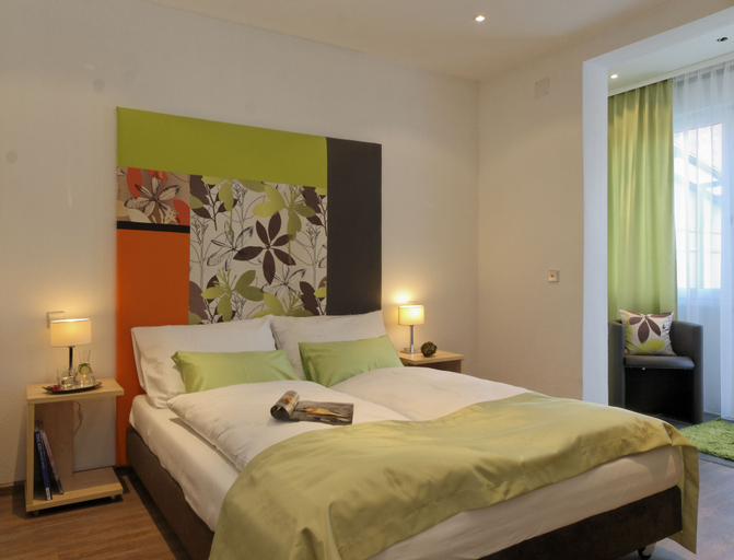 Bedroom 4, Schlotzeria Hotel I Cafe I Eis, Lörrach