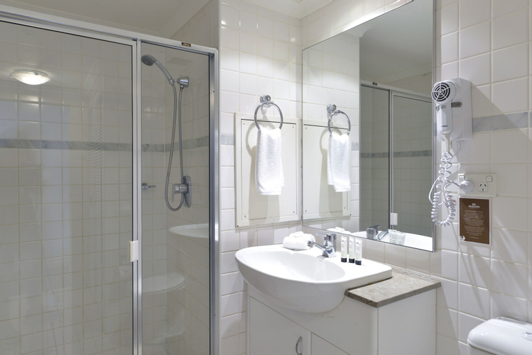 Bathroom 8