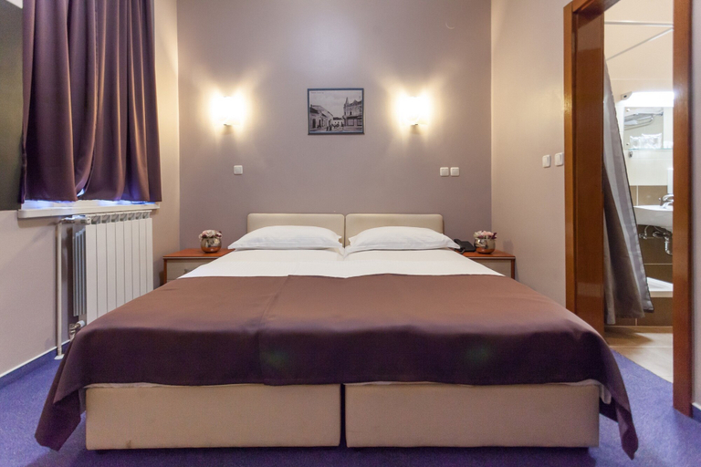 Bedroom 4, Hotel Pakrac, Pakrac