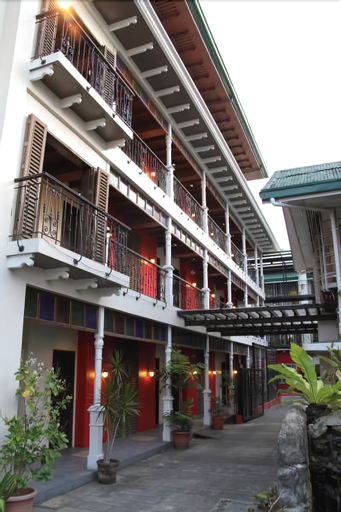 Rosvenil Hotel, Tacloban City