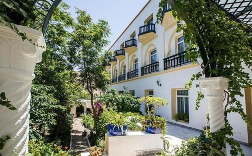 Hôtel Kerdada, Bou Saada