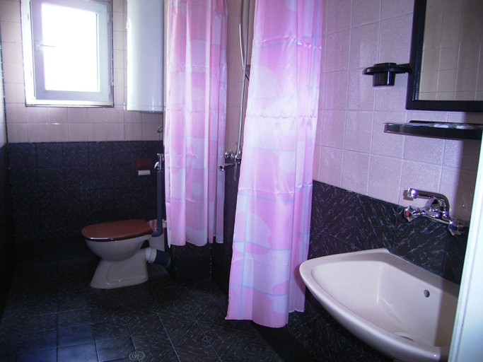 Bathroom 5, Guest House Zodiac, Samokov