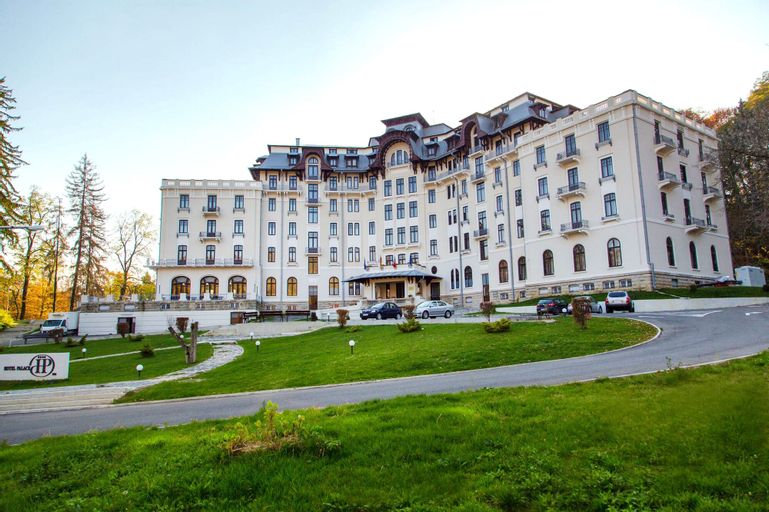 Hotel Palace, Prajila