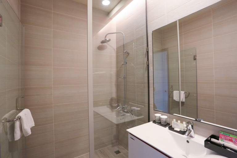 Bathroom 4, Shandori Hotel, Yilan