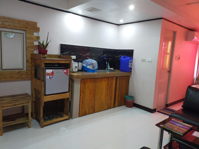 Affordable  Cozy Condo Unit with FREE Parking&WIFI, Antipolo City