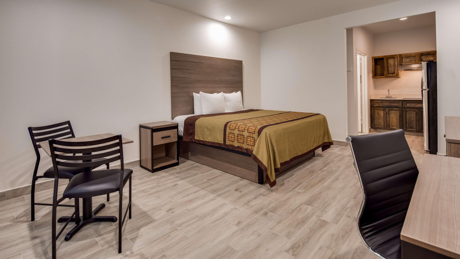 Bedroom 16