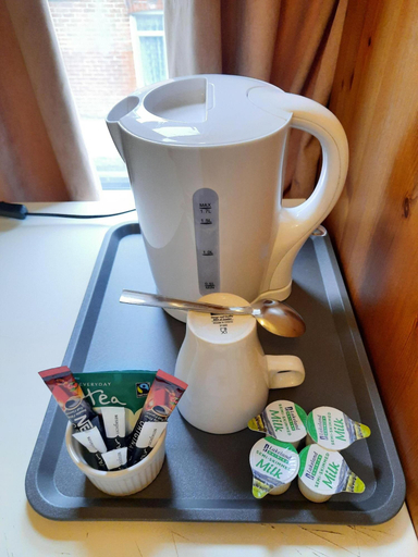 Food & Drinks, Addenro Serviced Rooms, Southampton