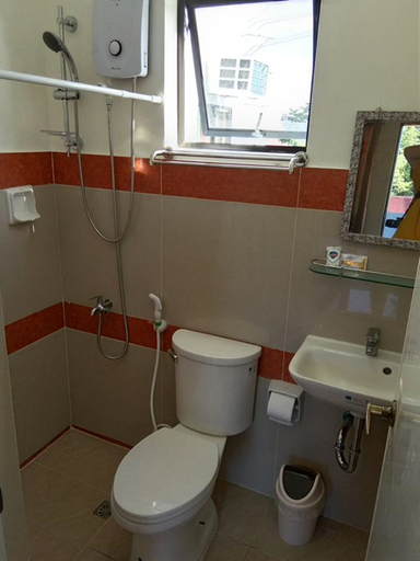 Bathroom 5, Dino Residences, Dumaguete City