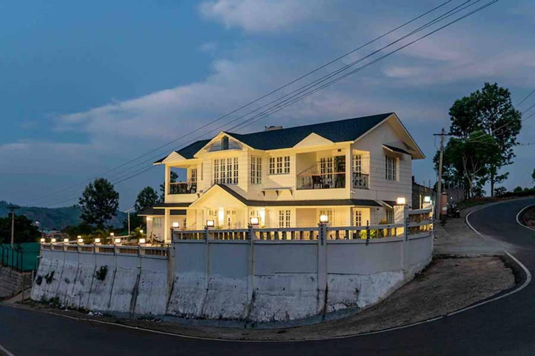 Room 2 in Aashirwaad Villa by Vista Rooms , The Nilgiris