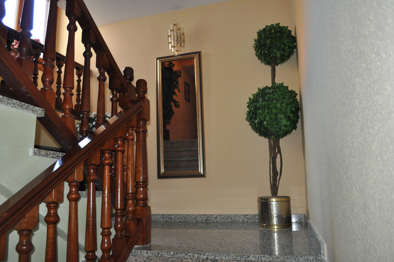Public Area 2, H Pelayo Isla Auto Check-In Rooms, Cantabria