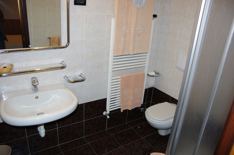 Bathroom 5, Intermonti, Sondrio