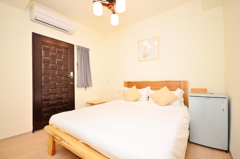 Near fengjia Night Market Muji style Duble room, Taichung