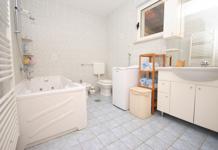 Bathroom 4, Vila Marija Parada, Kaštela