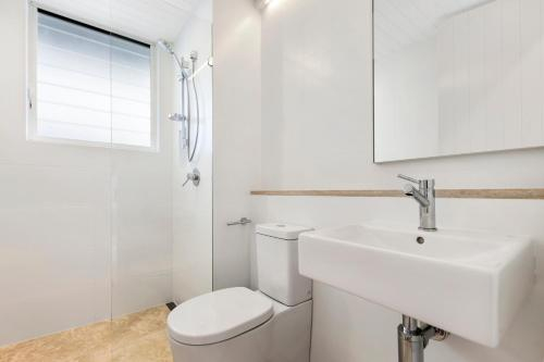 Paperbark B - Luxury Duplex Sunshine Beach, Noosa - Sunshine-Peregian