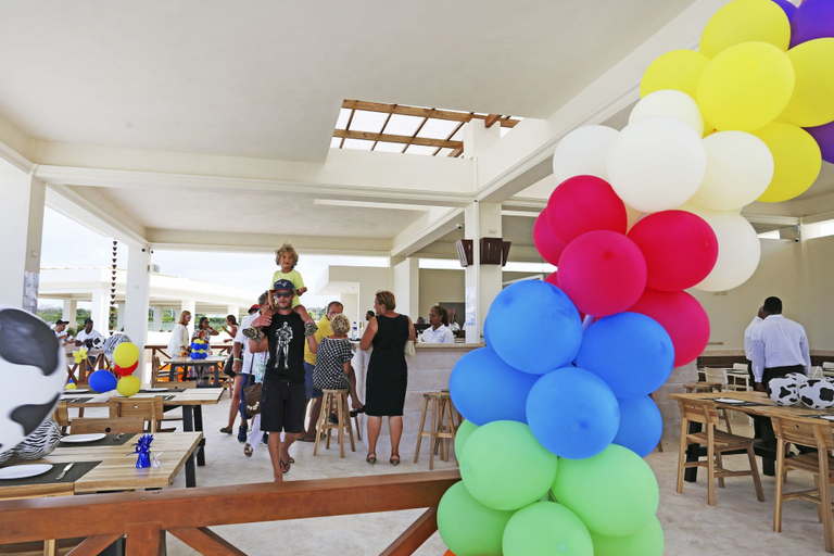 Food & Drinks 5, Ocean Village 93, Sosua