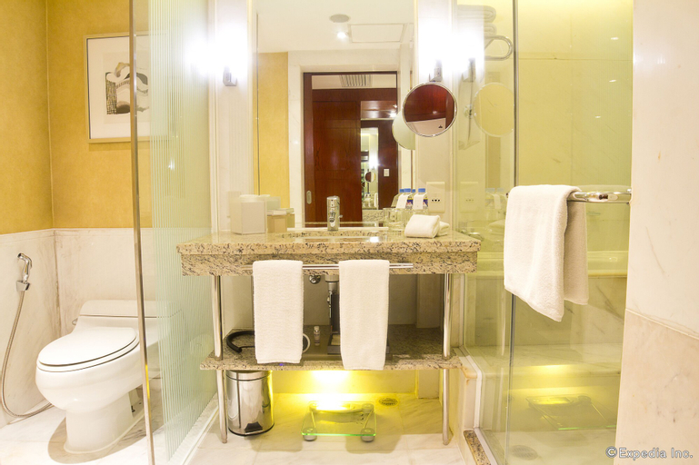 Bathroom 24