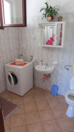 Bathroom 5, Apartments Vukovarac, Omiš