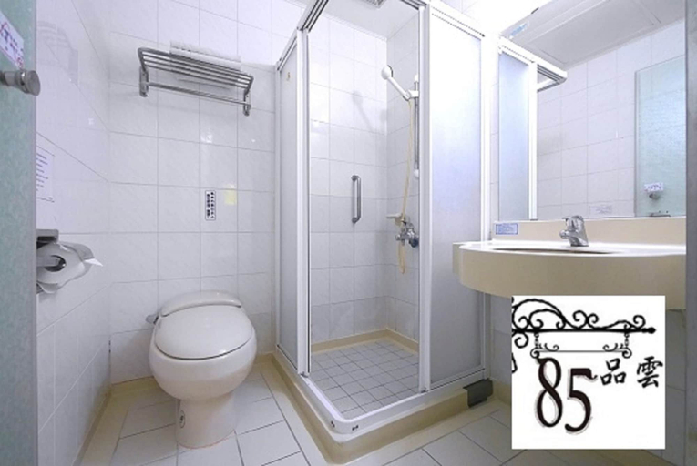 Bathroom 4, Peak View Hotel, Kaohsiung