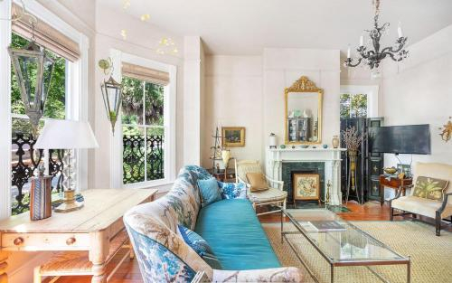 Queen Anne Manor by Lucky Savannah, Chatham