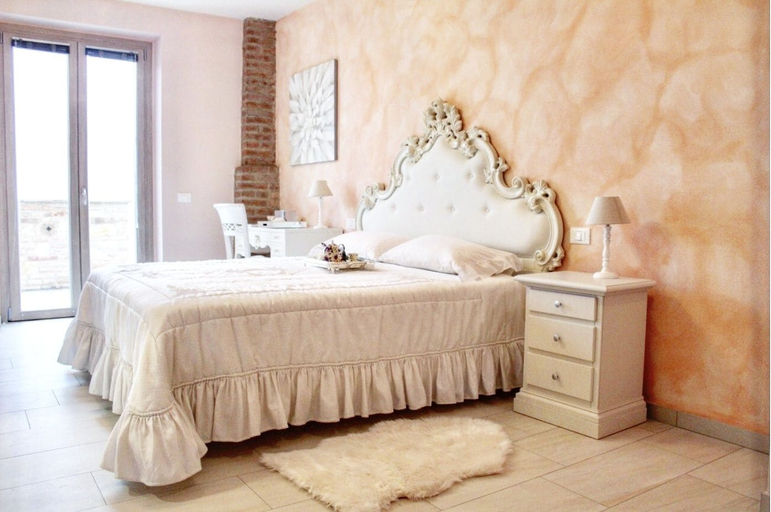 Bedroom 3, Agriturismo le Fontanelle da Valente, Brescia