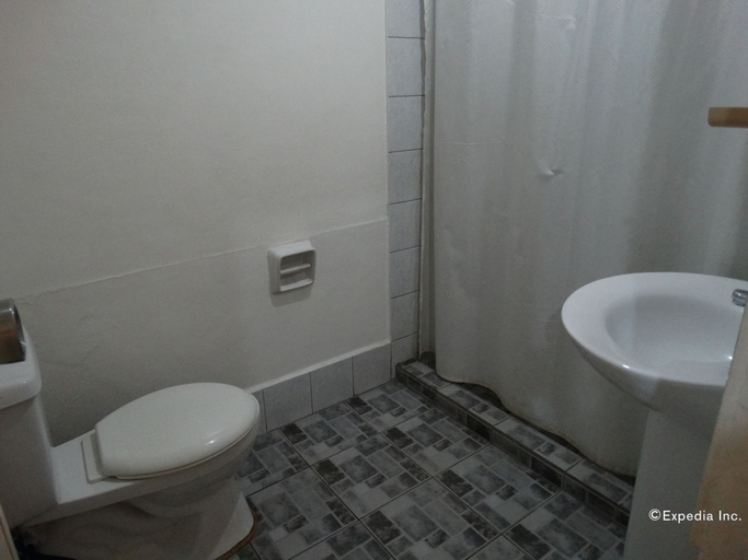 Bathroom 4, The Southern Cross Hotel, Manila City