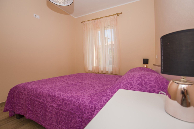 Bedroom 2, Apartments Zazah, Ližnjan