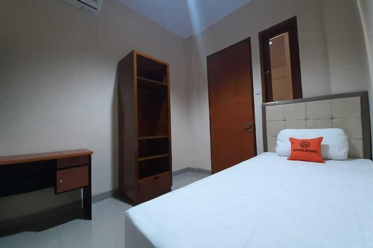 KoolKost @ Johar Baru Utara (Minimum Stay 6 Nights), Central Jakarta