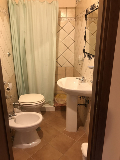 Bathroom, Alba Matesina, Caserta