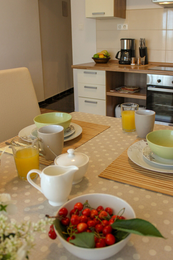 Food & Drinks 4, Apartments Hrabar, Trogir
