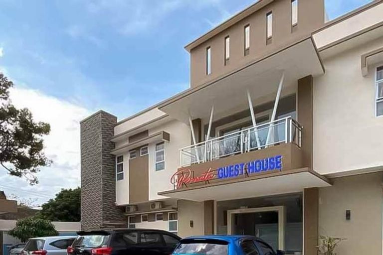 RedDoorz Plus @ Jalan P. Emir Moh Noer Lampung, Bandar Lampung