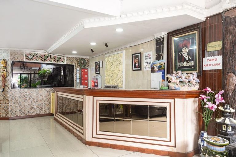 RedDoorz near RS Cikini, Central Jakarta