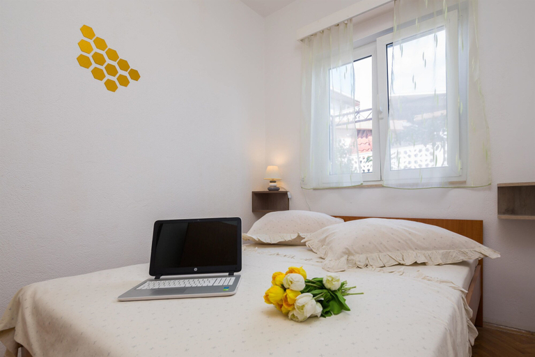Bedroom 3, Apartments Mladen, Okrug