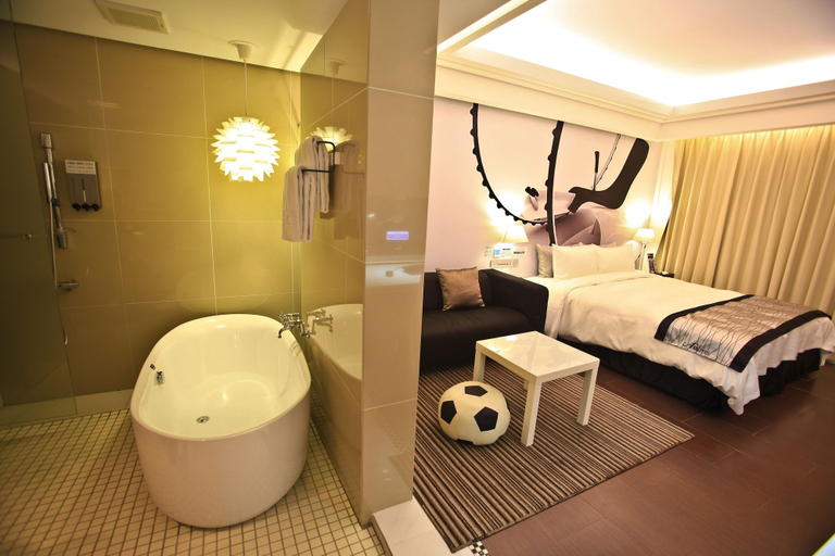 Bathroom 4, King Motel, Taoyuan