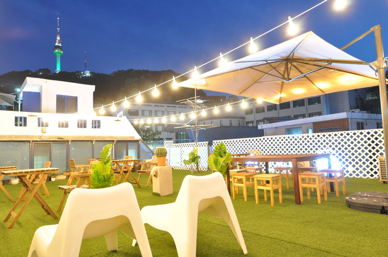 Myeongdong Rooftop Hostel, Jongro