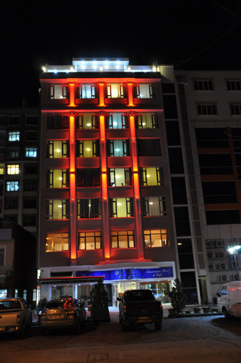 Cihan Otel, Hopa