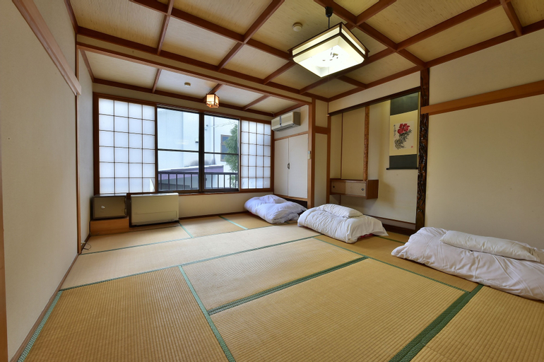 Guesthouse Ukiyoe - Hostel, Ōmachi
