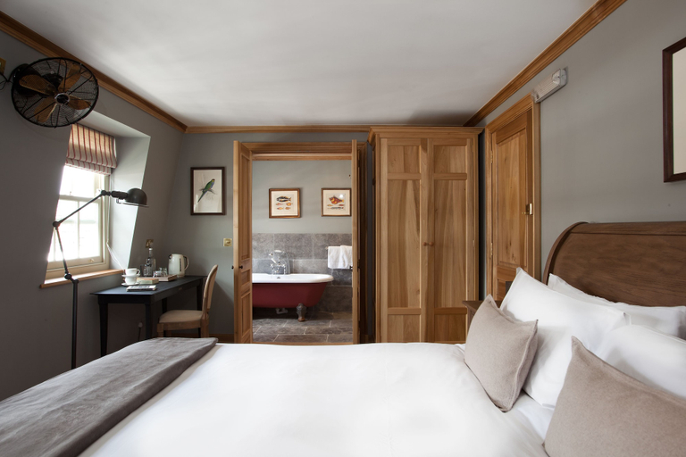 Bedroom 4, The Grazing Goat, London